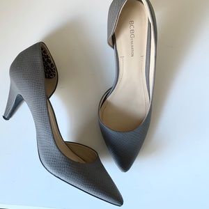Beautiful BCBG Pumps